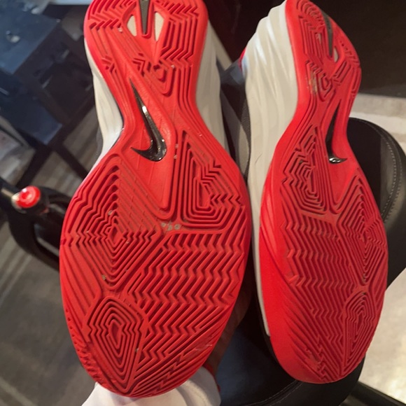 Nike - Picture 4 of 4